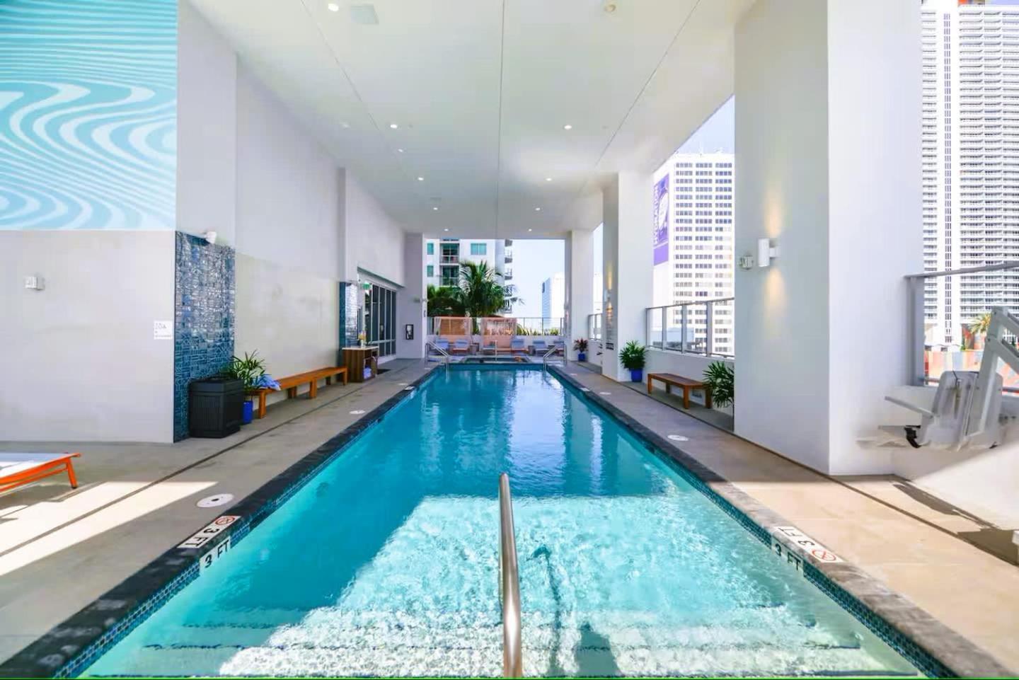 Rare Corner Unit Private Terrace & Sunset Views Сasa de vacaciones *