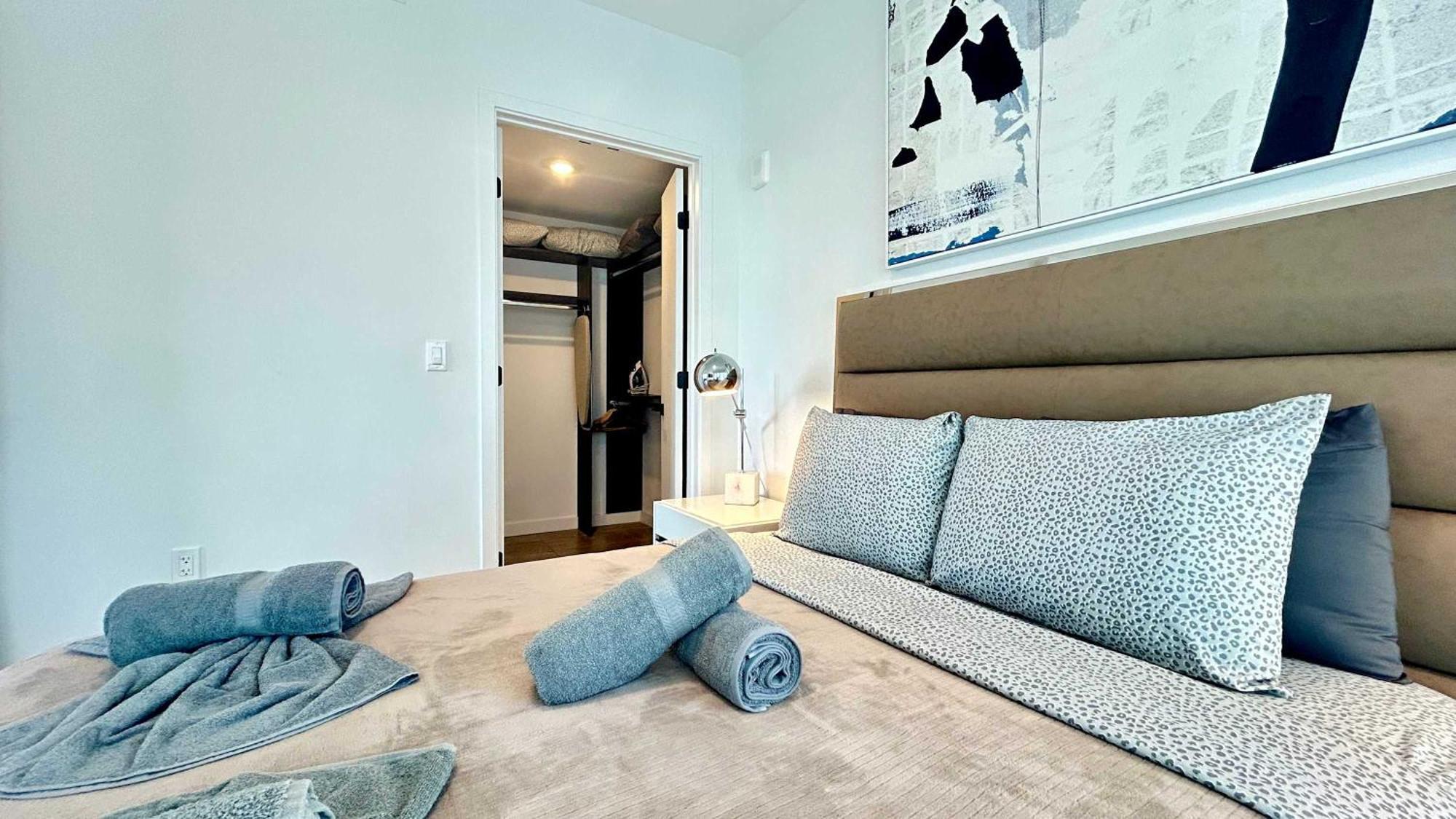 Сasa de vacaciones Rare Corner Unit Private Terrace & Sunset Views *