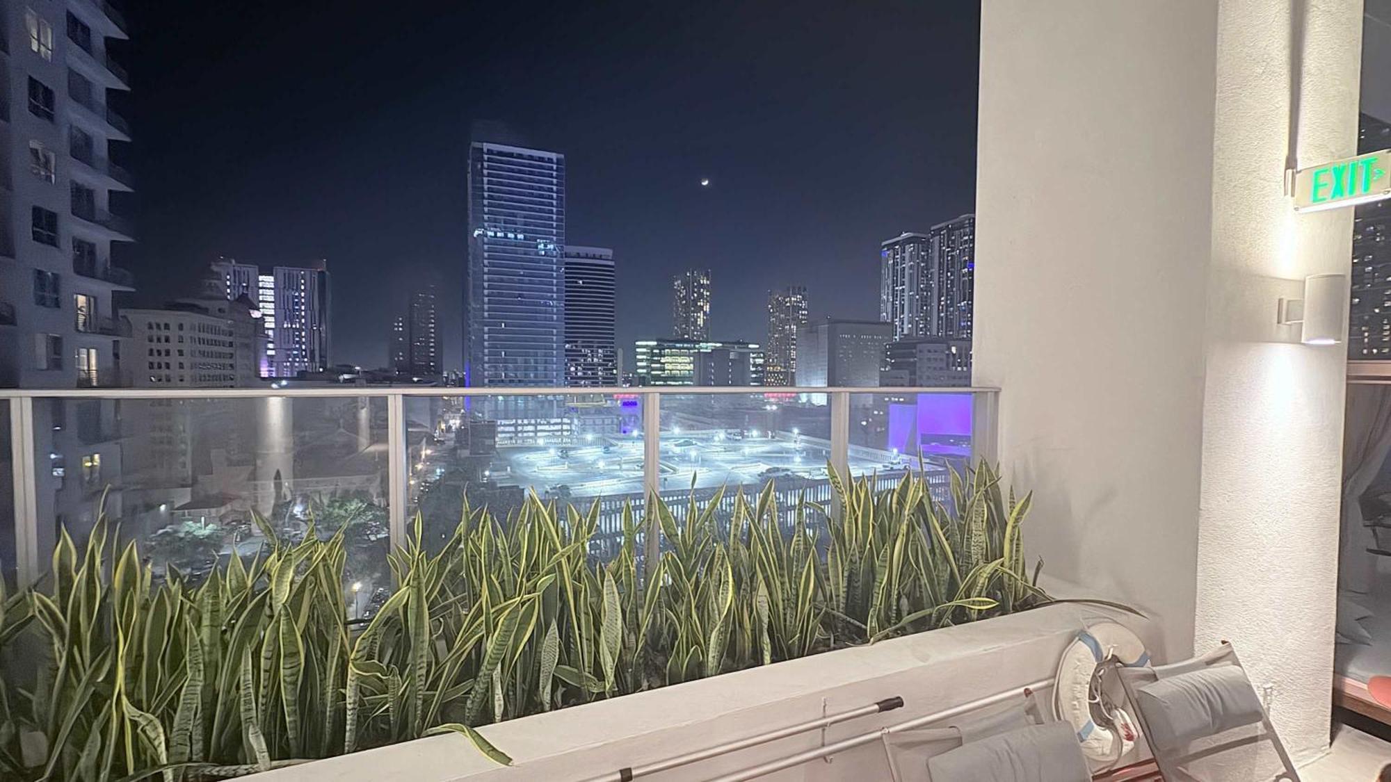 Rare Corner Unit Private Terrace & Sunset Views Сasa de vacaciones *