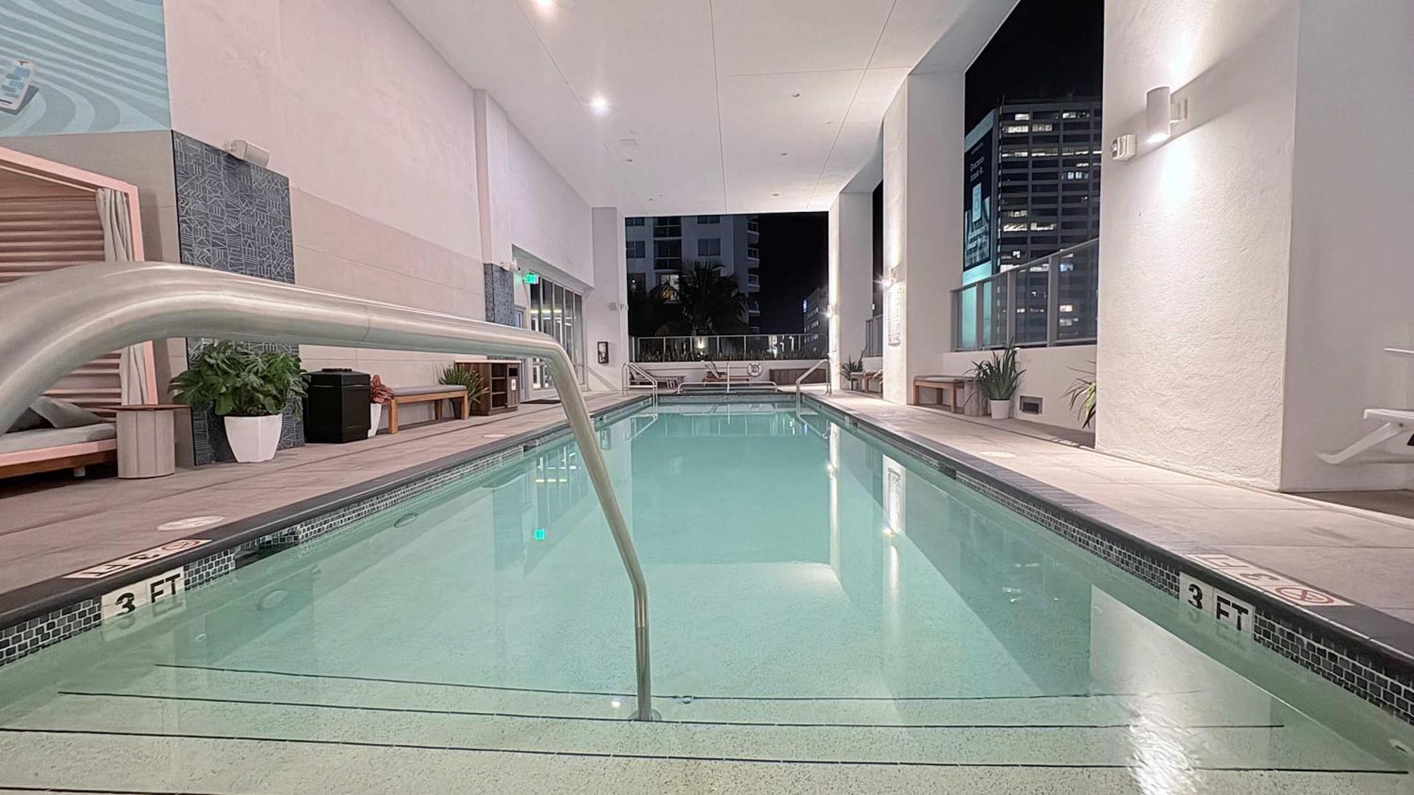 Rare Corner Unit Private Terrace & Sunset Views Сasa de vacaciones Miami